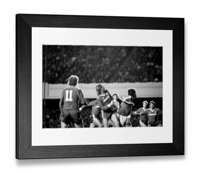 Framed Print : Arsenal 3 v. Luton 0. Division One Football. December 1986 LF21-22-023