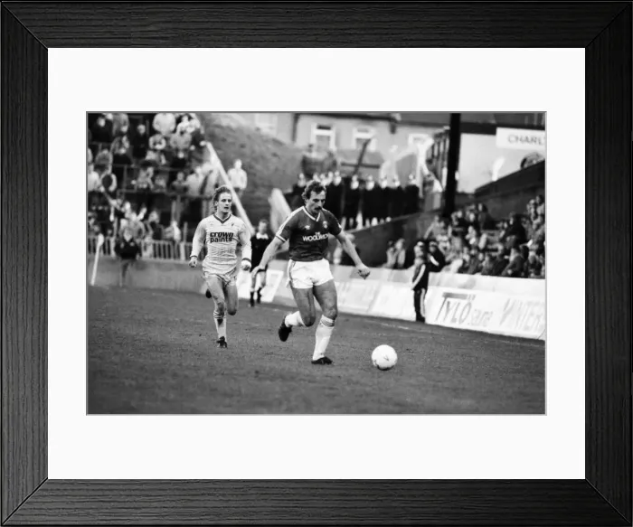 Framed Print : Charlton 0 v. Liverpool 0. Division One Football. December 1986 LF21-21-034 Framed Print : Charlton 0 v. Liverpool 0. Division One Football. December 1986 LF21-21-034