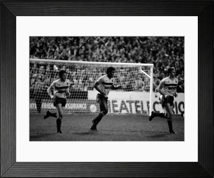 Framed Print : Watford 2 v. Liverpool 0. Division One Football. December 1986 LF21-14-048 Framed Print : Watford 2 v. Liverpool 0. Division One Football. December 1986 LF21-14-048