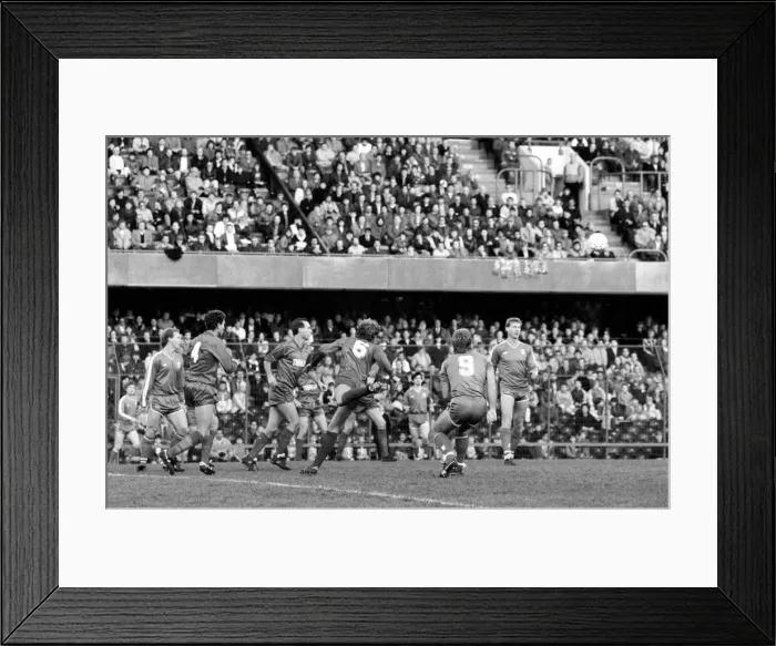 Framed Print : Chelsea 0 v. Wimbledon 4. Division One Football. December 1986 LF21-12-088