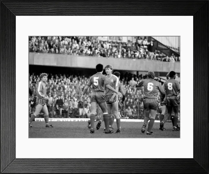 Framed Print : Chelsea 0 v. Wimbledon 4. Division One Football. December 1986 LF21-12-084 Framed Print : Chelsea 0 v. Wimbledon 4. Division One Football. December 1986 LF21-12-084