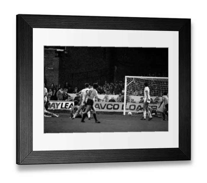 Framed Print : Watford 2 v. Liverpool 0. Division One Football. December 1986 LF21-14-050 Framed Print : Watford 2 v. Liverpool 0. Division One Football. December 1986 LF21-14-050
