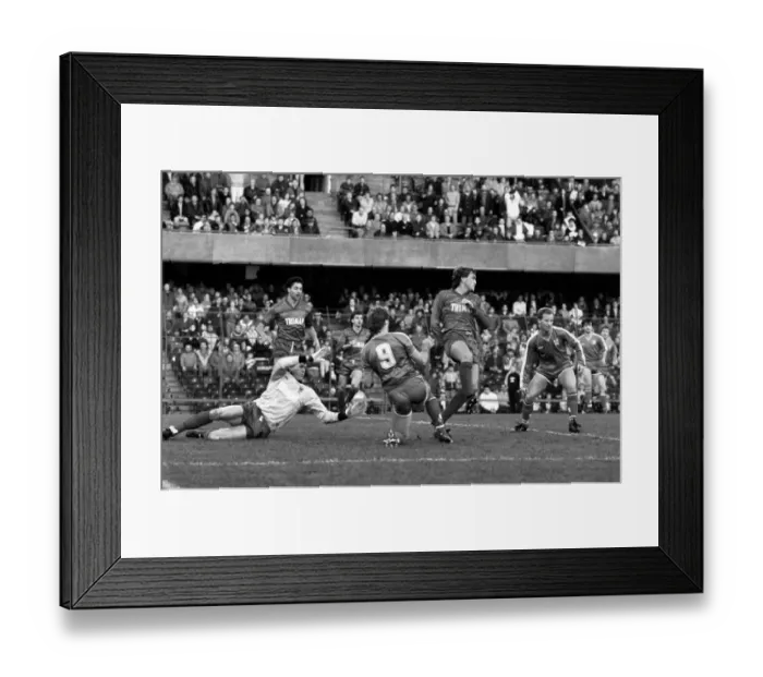 Framed Print : Chelsea 0 v. Wimbledon 4. Division One Football. December 1986 LF21-12-043