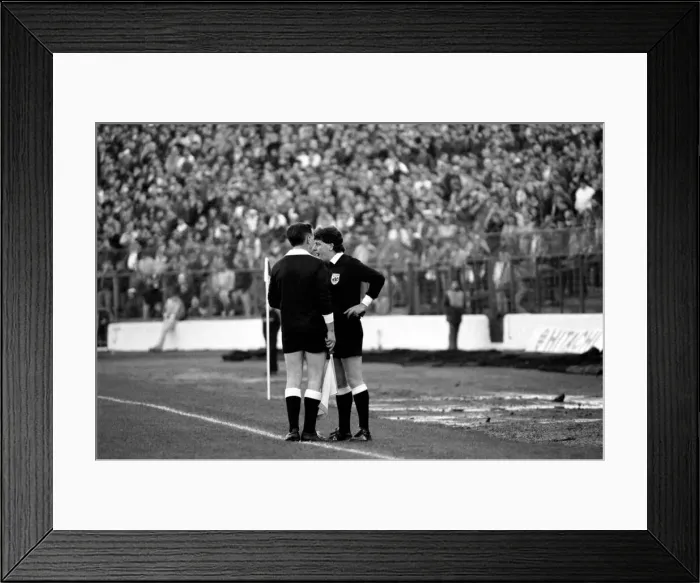 Framed Print : Chelsea 0 v. Wimbledon 4. Division One Football. December 1986 LF21-12-109