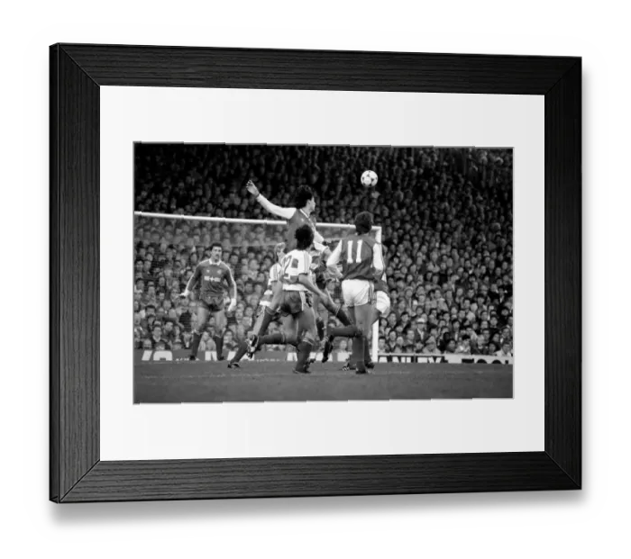 Framed Print : Arsenal 3 v. Queens Park Rangers 1. Division One Football. December 1986 LF21-11-037 Framed Print : Arsenal 3 v. Queens Park Rangers 1. Division One Football. December 1986 LF21-11-037