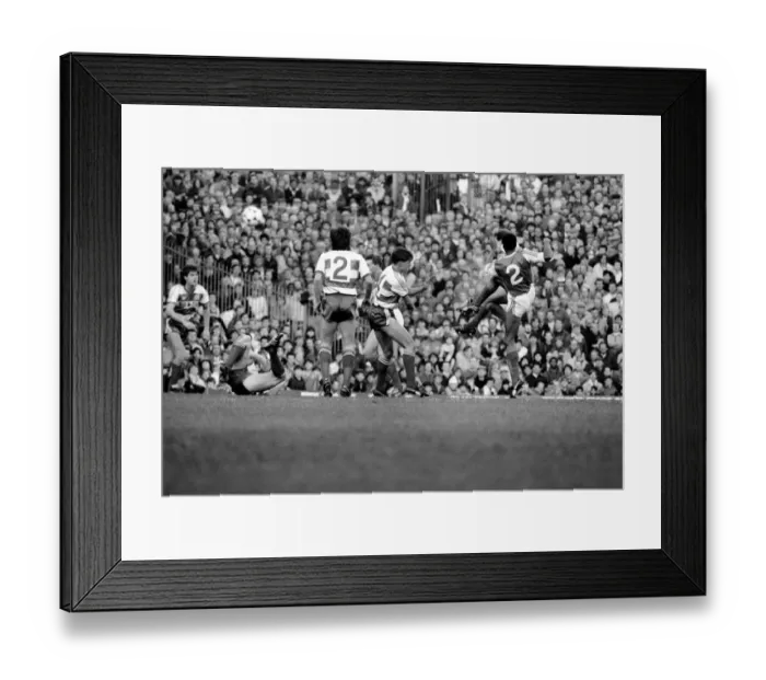 Framed Print : Arsenal 3 v. Queens Park Rangers 1. Division One Football. December 1986 LF21-11-028 Framed Print : Arsenal 3 v. Queens Park Rangers 1. Division One Football. December 1986 LF21-11-028