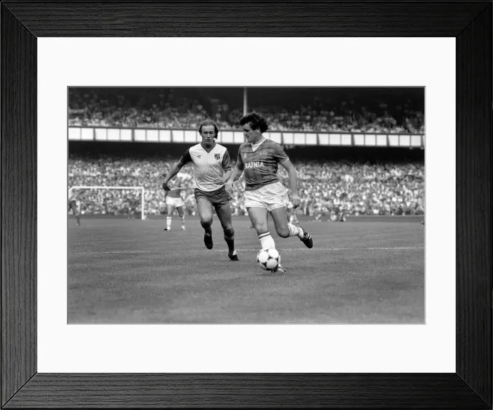 Framed Print : English League Division One match Everton 1 v Stoke City 0 August 1983