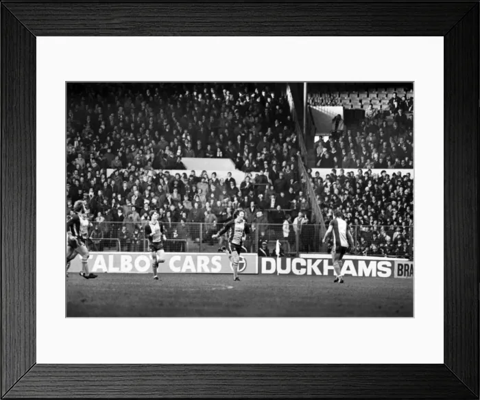 Framed Print : Leeds United 0 v. Southampton 3. Division One Football. January 1981 MF01-07-029