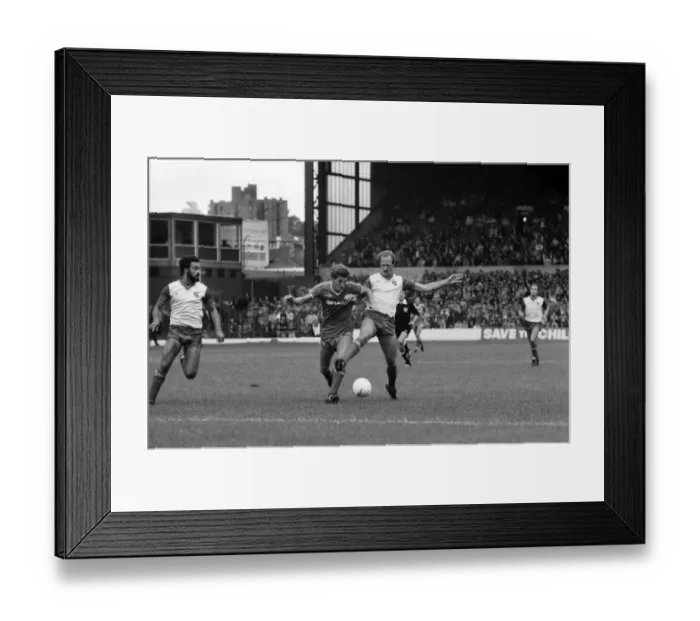 Framed Print : English League Division One match Stoke City 0 v Manchester United 1 Norman