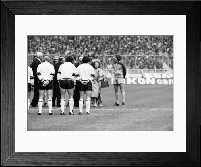 Framed Print : F. A. Cup Final. Manchester City 1 v. Tottenham Hotspur 1. May 1981 MF02-31-019 Framed Print : F. A. Cup Final. Manchester City 1 v. Tottenham Hotspur 1. May 1981 MF02-31-019
