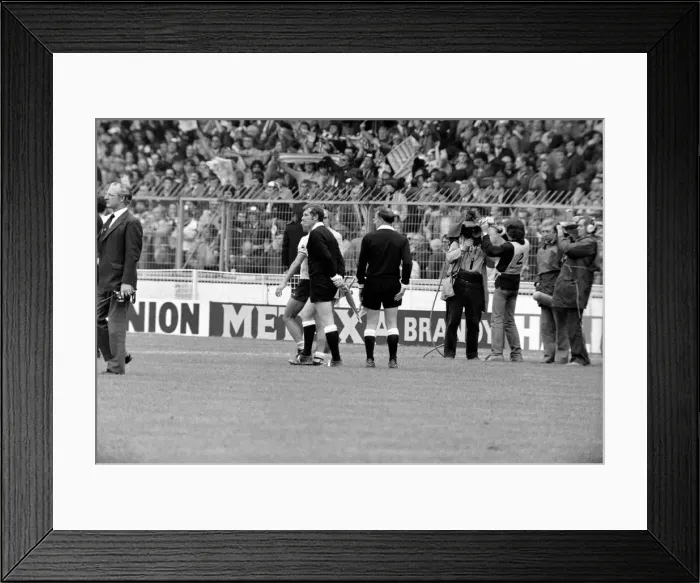 Framed Print : F. A. Cup Final. Manchester City 1 v. Tottenham Hotspur 1. May 1981 MF02-30-099 Framed Print : F. A. Cup Final. Manchester City 1 v. Tottenham Hotspur 1. May 1981 MF02-30-099