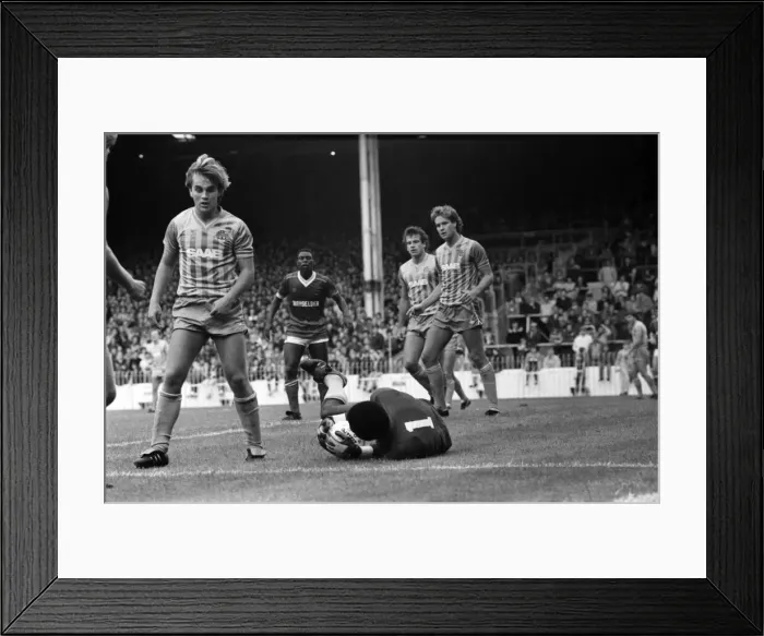 Framed Print : English League Division Two match at Maine Road Manchester City 3 v Barnsley 2