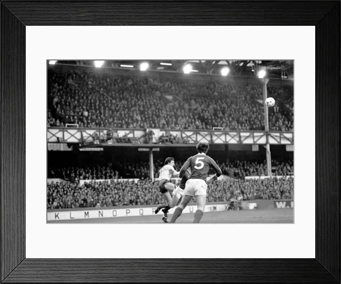 Framed Print : Everton 2 v. Arsenal 0. F. A Cup. January 1981 MF01-01-066 Framed Print : Everton 2 v. Arsenal 0. F. A Cup. January 1981 MF01-01-066