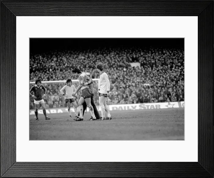 Framed Print : Everton 2 v. Arsenal 0. F. A Cup. January 1981 MF01-01-010 Framed Print : Everton 2 v. Arsenal 0. F. A Cup. January 1981 MF01-01-010