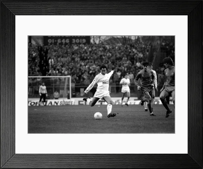 Framed Print : Division One Football 1985  /  86 Season. Chelsea v. Tottenham Hotspur, Stamford Bridge