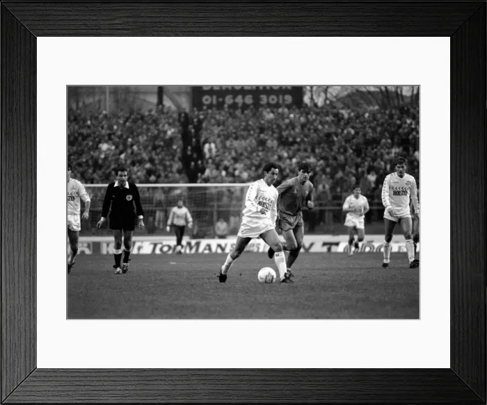 Framed Print : Division One Football 1985  /  86 Season. Chelsea v. Tottenham Hotspur, Stamford Bridge