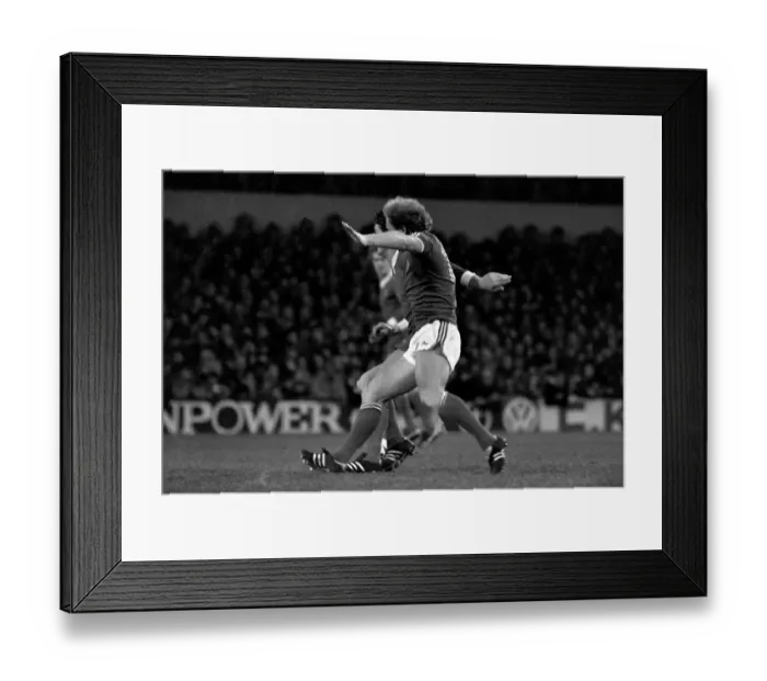 Framed Print : Division One Football 1980  /  81 Season. Ipswich v Liverpool, Portman Road