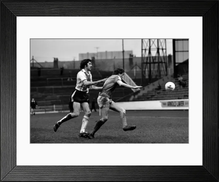 Framed Print : Sheffield United 0 v. Gillingham 1. Division Three Football. January 1981 MF01-11-006 Framed Print : Sheffield United 0 v. Gillingham 1. Division Three Football. January 1981 MF01-11-006