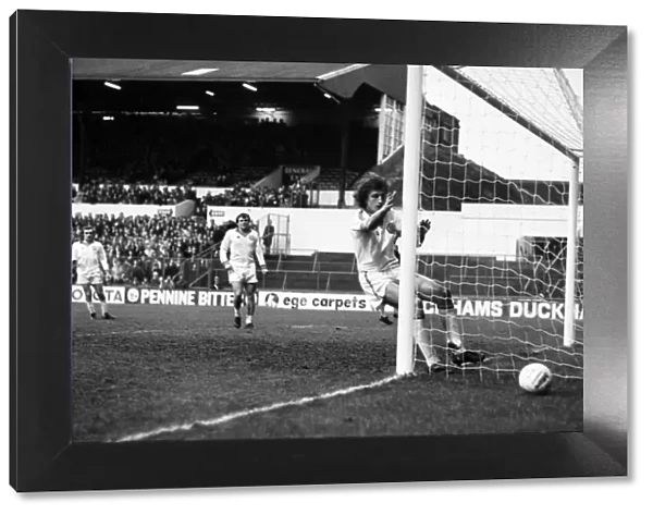 Leeds United 0 v. Southampton 3. Division One Football. January 1981 MF01-07-007
