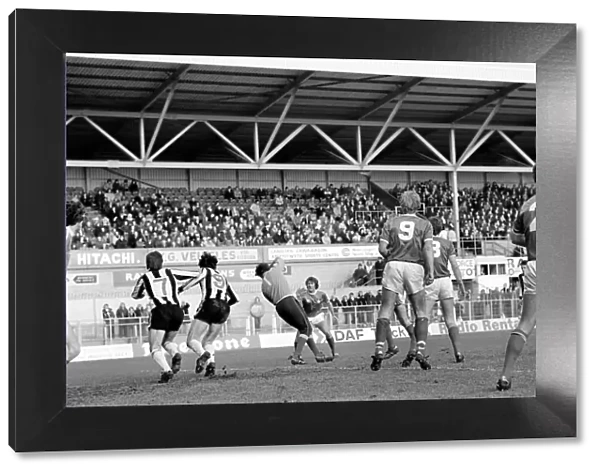Wrexham 0 v. Newcastle 0. Division Two Football. January 1981 MF01-09-004