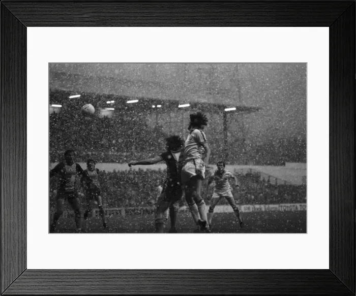 Framed Print : Leeds United 0 v. Southampton 3. Division One Football. January 1981 MF01-07-062 Framed Print : Leeds United 0 v. Southampton 3. Division One Football. January 1981 MF01-07-062