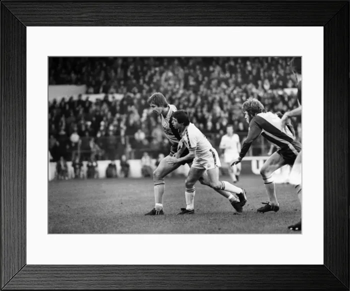 Framed Print : Leeds United 0 v. Southampton 3. Division One Football. January 1981 MF01-07-046 Framed Print : Leeds United 0 v. Southampton 3. Division One Football. January 1981 MF01-07-046