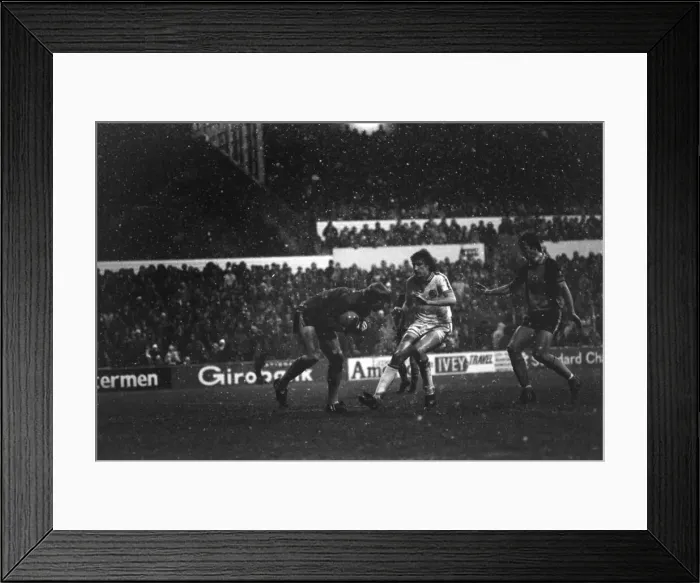 Framed Print : Leeds United 0 v. Southampton 3. Division One Football. January 1981 MF01-07-051 Framed Print : Leeds United 0 v. Southampton 3. Division One Football. January 1981 MF01-07-051