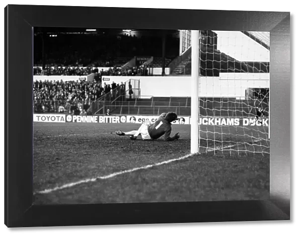 Leeds United 0 v. Southampton 3. Division One Football. January 1981 MF01-07-008