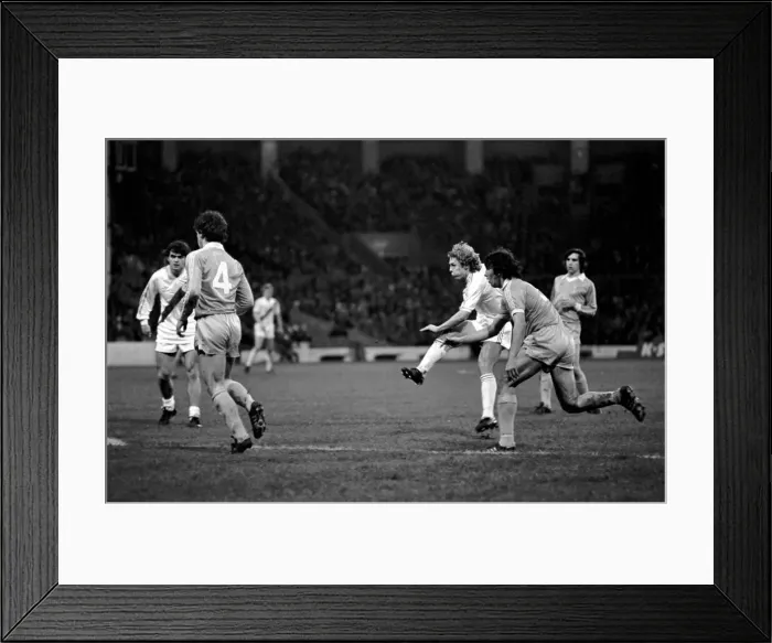 Framed Print : Manchester City 4 v. Crystal Palace 0. F. A Cup Football. January 1981 MF01-03-009