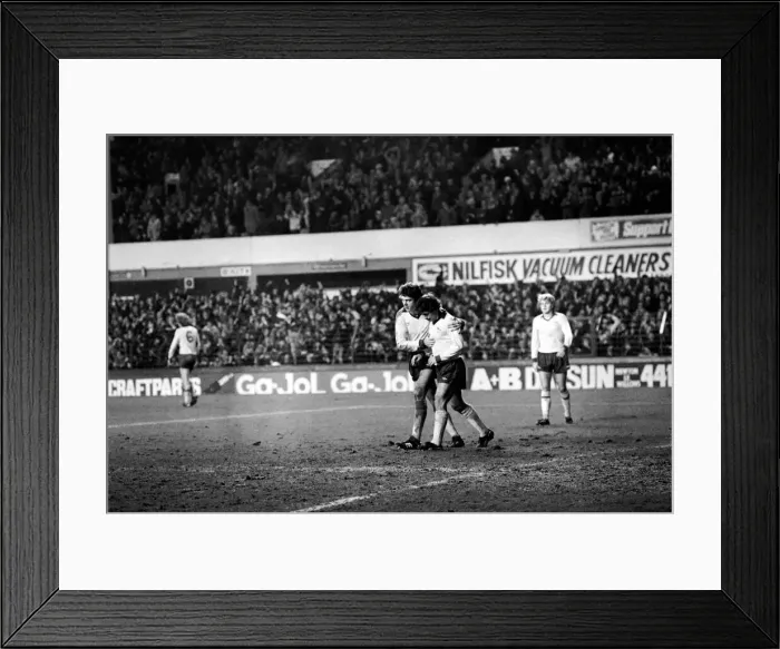 Framed Print : Everton 2 v. Arsenal 0. F. A Cup. January 1981 MF01-01-046 Framed Print : Everton 2 v. Arsenal 0. F. A Cup. January 1981 MF01-01-046
