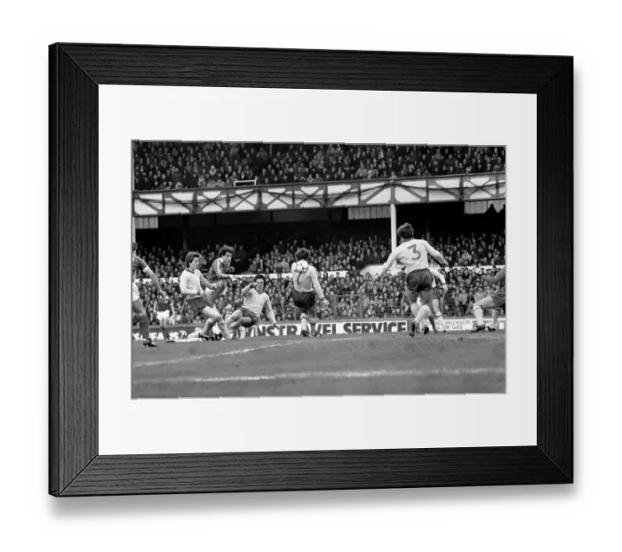 Framed Print : Everton 2 v. Arsenal 0. F. A Cup. January 1981 MF01-01-016