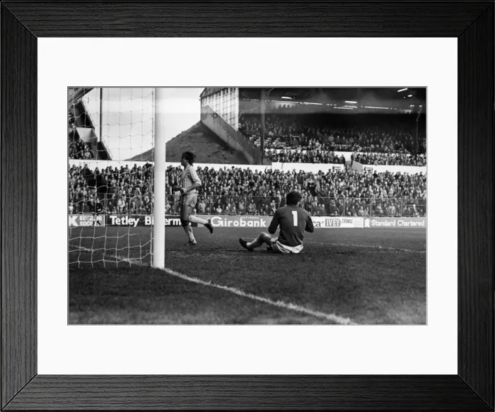 Framed Print : Leeds United 1 v. Coventry 1. F. A Cup. January 1981 MF01-02-015 Framed Print : Leeds United 1 v. Coventry 1. F. A Cup. January 1981 MF01-02-015