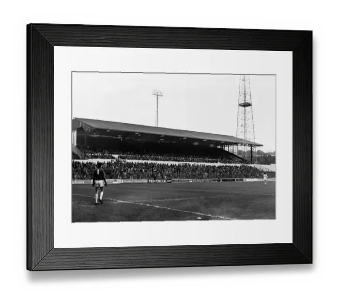 Framed Print : Leeds United 1 v. Coventry 1. F. A Cup. January 1981 MF01-02-034