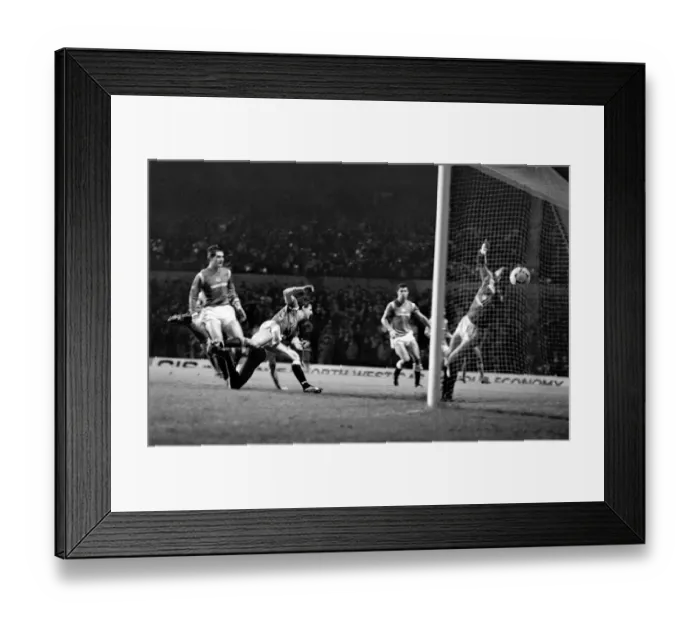 Framed Print : Division One Football 1985  /  86 Season. Manchester United v Watford, Old Trafford