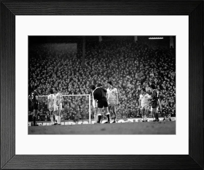 Framed Print : Everton 2 v. Arsenal 0. F. A Cup. January 1981 MF01-01-007 Framed Print : Everton 2 v. Arsenal 0. F. A Cup. January 1981 MF01-01-007