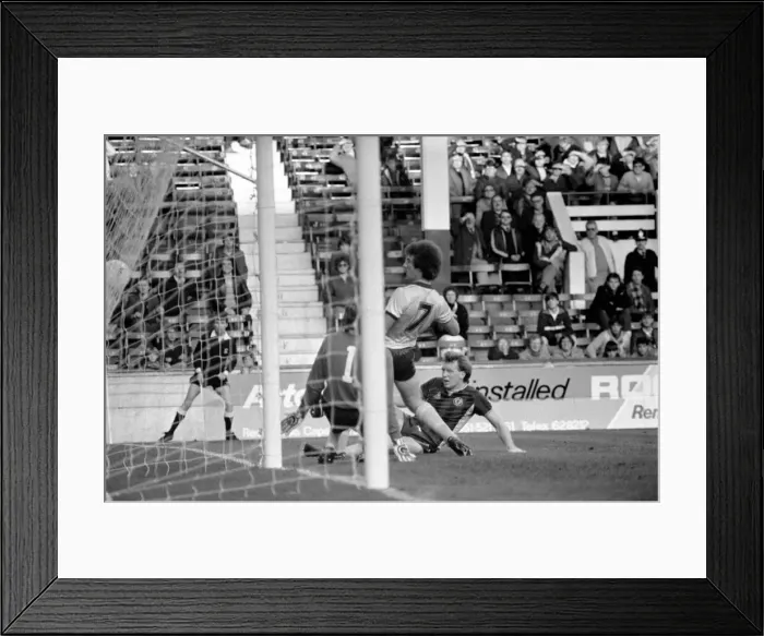 Framed Print : Division One Football 1983 / 84 Season. Aston Villa v Arsenal, Villa Park Framed Print : Division One Football 1983 / 84 Season. Aston Villa v Arsenal, Villa Park