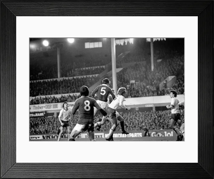 Framed Print : Everton 2 v. Arsenal 0. F. A Cup. January 1981 MF01-01-047 Framed Print : Everton 2 v. Arsenal 0. F. A Cup. January 1981 MF01-01-047