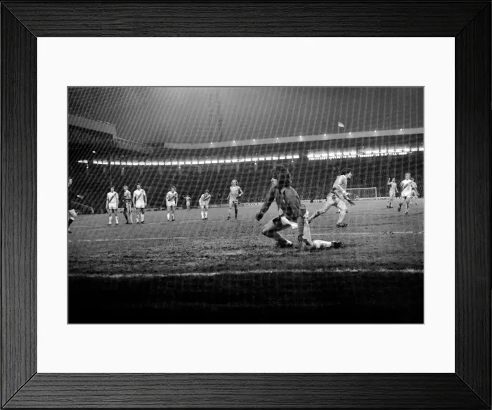 Framed Print : Manchester City 4 v. Crystal Palace 0. F. A Cup Football. January 1981 MF01-03-002 Framed Print : Manchester City 4 v. Crystal Palace 0. F. A Cup Football. January 1981 MF01-03-002