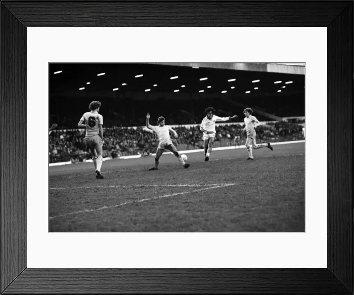Framed Print : Leeds United 1 v. Coventry 1. F. A Cup. January 1981 MF01-02-059 Framed Print : Leeds United 1 v. Coventry 1. F. A Cup. January 1981 MF01-02-059