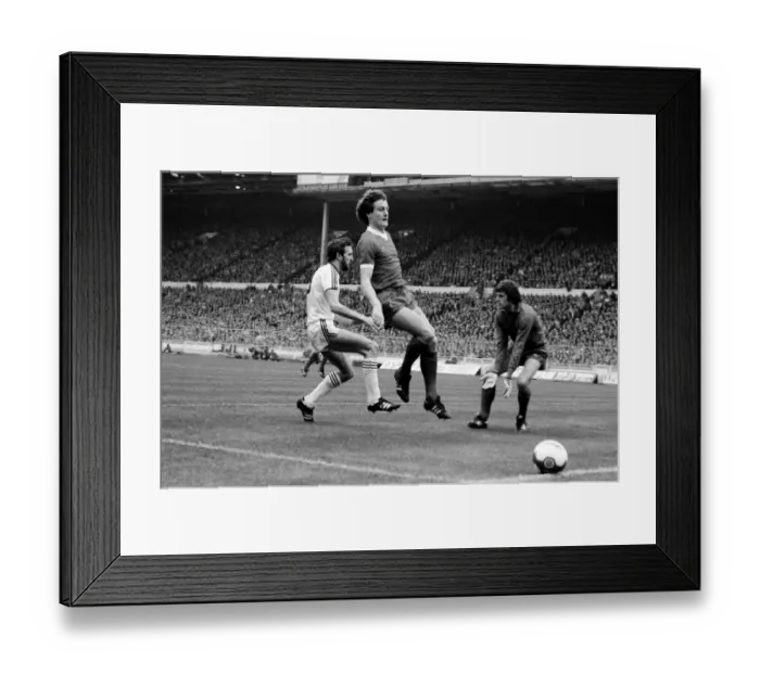 Framed Print : English League Cup Final 1980  /  81 Season. West Ham United v Liverpool, Wembley
