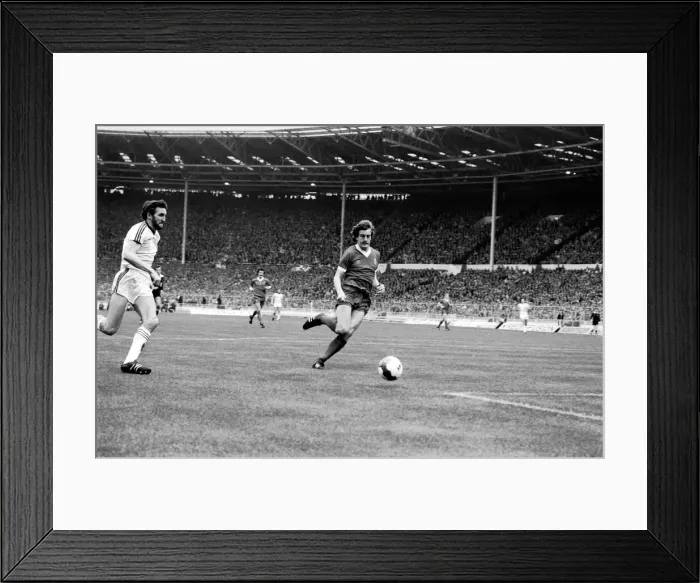 Framed Print : English League Cup Final 1980 / 81 Season. West Ham United v Liverpool, Wembley Framed Print : English League Cup Final 1980 / 81 Season. West Ham United v Liverpool, Wembley