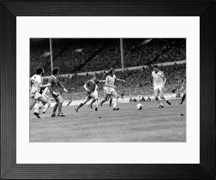 Framed Print : English League Cup Final 1980 / 81 Season. West Ham United v Liverpool, Wembley Framed Print : English League Cup Final 1980 / 81 Season. West Ham United v Liverpool, Wembley