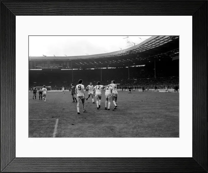 Framed Print : English League Cup Final 1980 / 81 Season. West Ham United v Liverpool, Wembley Framed Print : English League Cup Final 1980 / 81 Season. West Ham United v Liverpool, Wembley