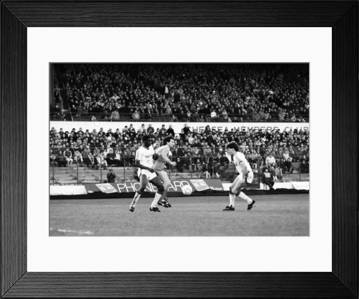 Framed Print : Chelsea 1 v. Luton 0. Division One Football. January 1986 LF18-01-045 Framed Print : Chelsea 1 v. Luton 0. Division One Football. January 1986 LF18-01-045