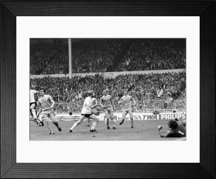 Framed Print : F. A. Cup Final. Manchester City 1 v. Tottenham Hotspur 1. May 1981 MF02-31-030 Framed Print : F. A. Cup Final. Manchester City 1 v. Tottenham Hotspur 1. May 1981 MF02-31-030