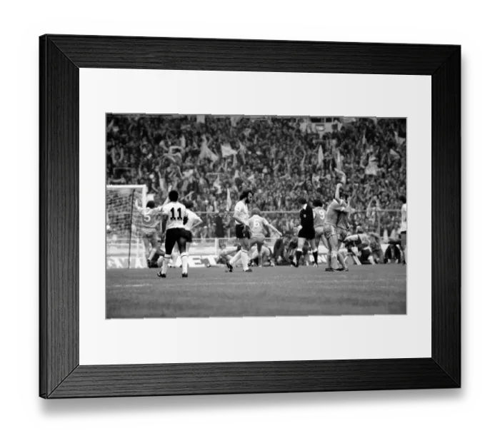 Framed Print : F. A. Cup Final. Manchester City 1 v. Tottenham Hotspur 1. May 1981 MF02-30-035 Framed Print : F. A. Cup Final. Manchester City 1 v. Tottenham Hotspur 1. May 1981 MF02-30-035
