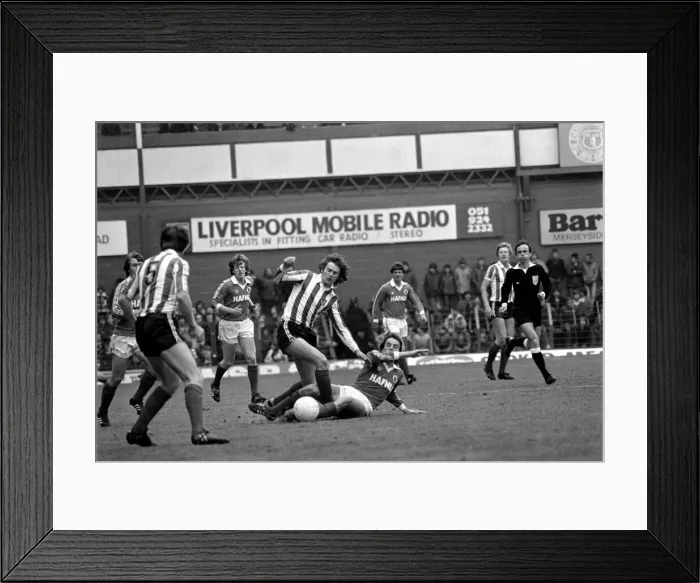 Framed Print : Birmingham City 1 v. Everton 1. May 1981 MF02-25-018 Framed Print : Birmingham City 1 v. Everton 1. May 1981 MF02-25-018