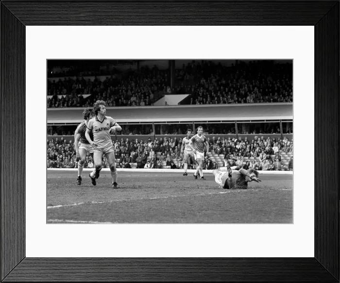 Framed Print : Birmingham City 1 v. Everton 1. May 1981 MF02-25-001 Framed Print : Birmingham City 1 v. Everton 1. May 1981 MF02-25-001