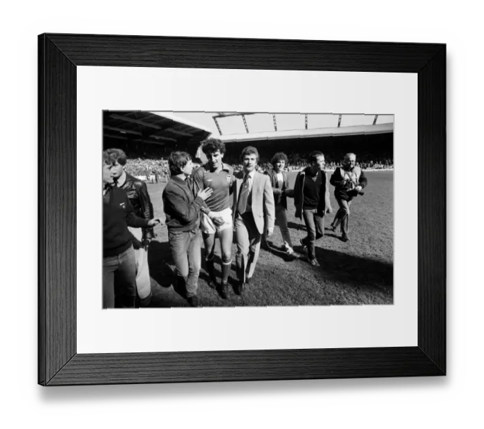 Framed Print : Liverpool 0 v. Sunderland 1. Division One Football. May 1981 MF02-27-030 Framed Print : Liverpool 0 v. Sunderland 1. Division One Football. May 1981 MF02-27-030