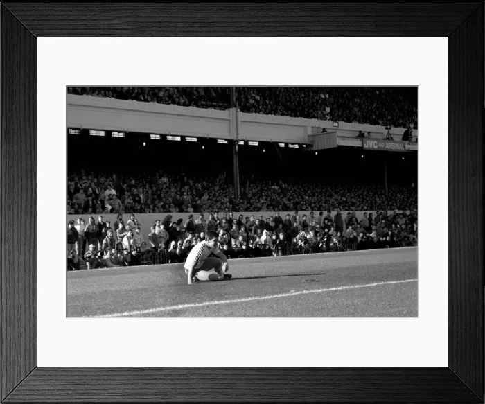 Framed Print : Arsenal 0 v. West Ham United 0. Division One Football. November 1986 LF20-25-080 Framed Print : Arsenal 0 v. West Ham United 0. Division One Football. November 1986 LF20-25-080